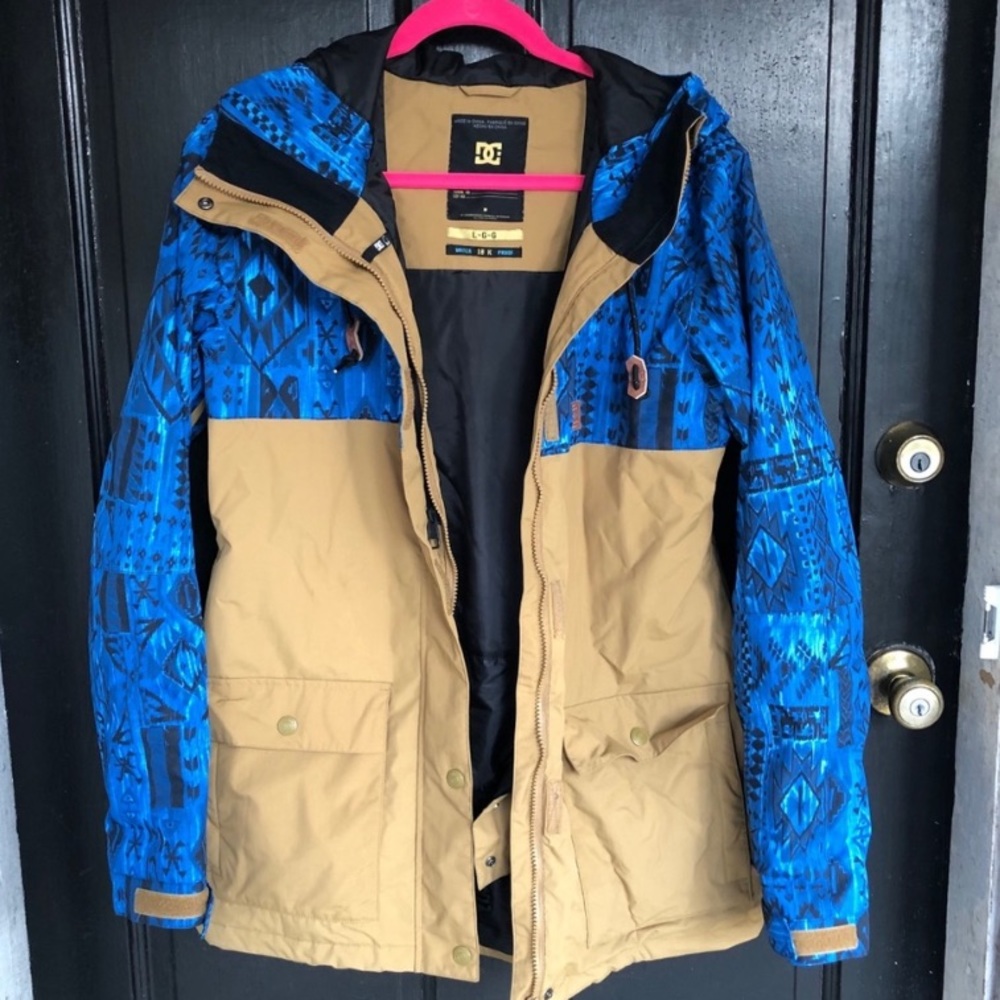 DC women’s snowboarding / ski / snow jacket 🏂